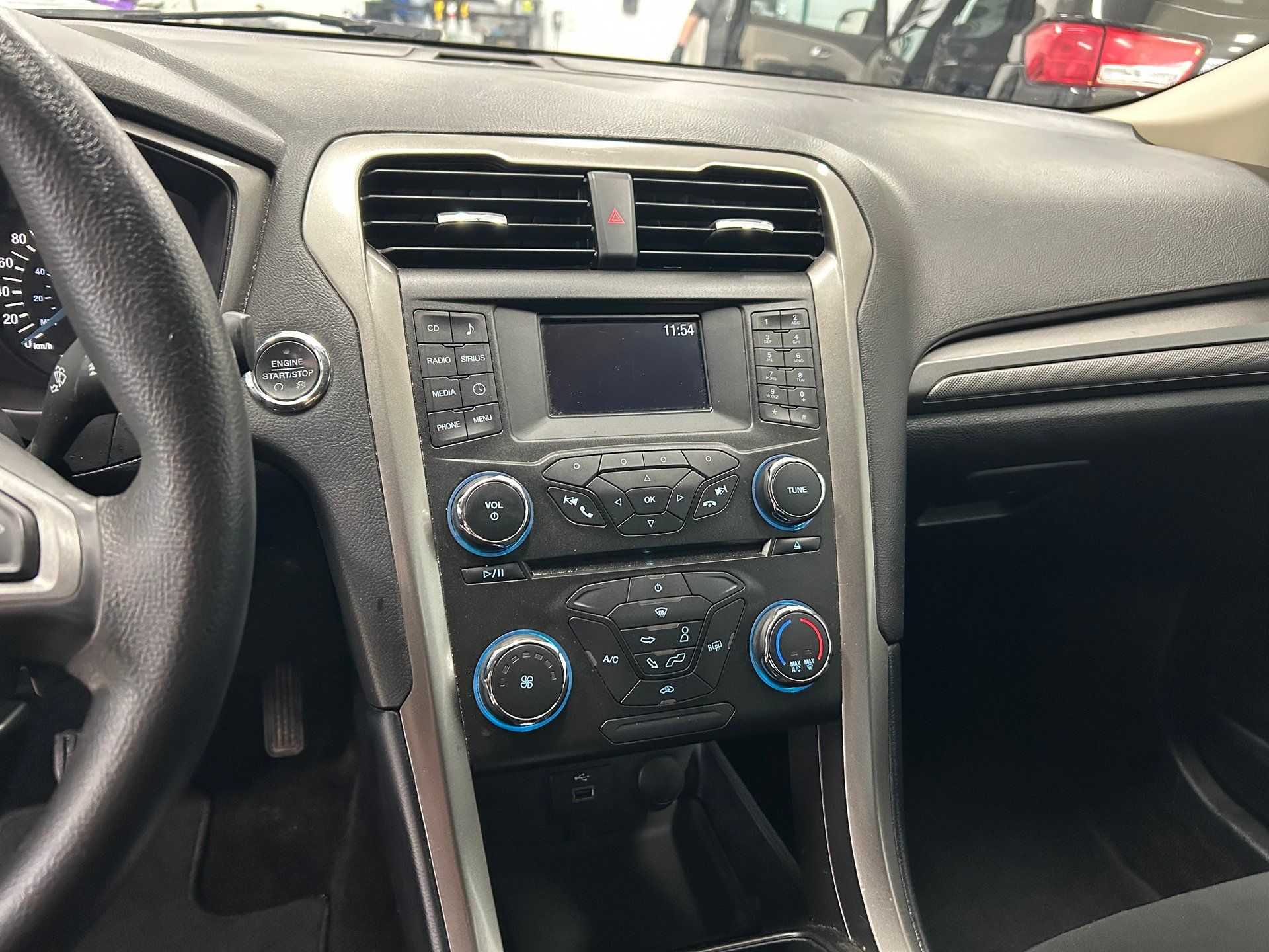 Ford Fusion 2018 - Image 11