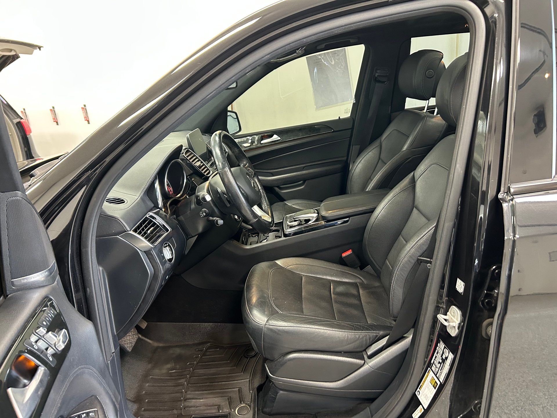 Mercedes-Benz GLE 550 2016 - Image 11