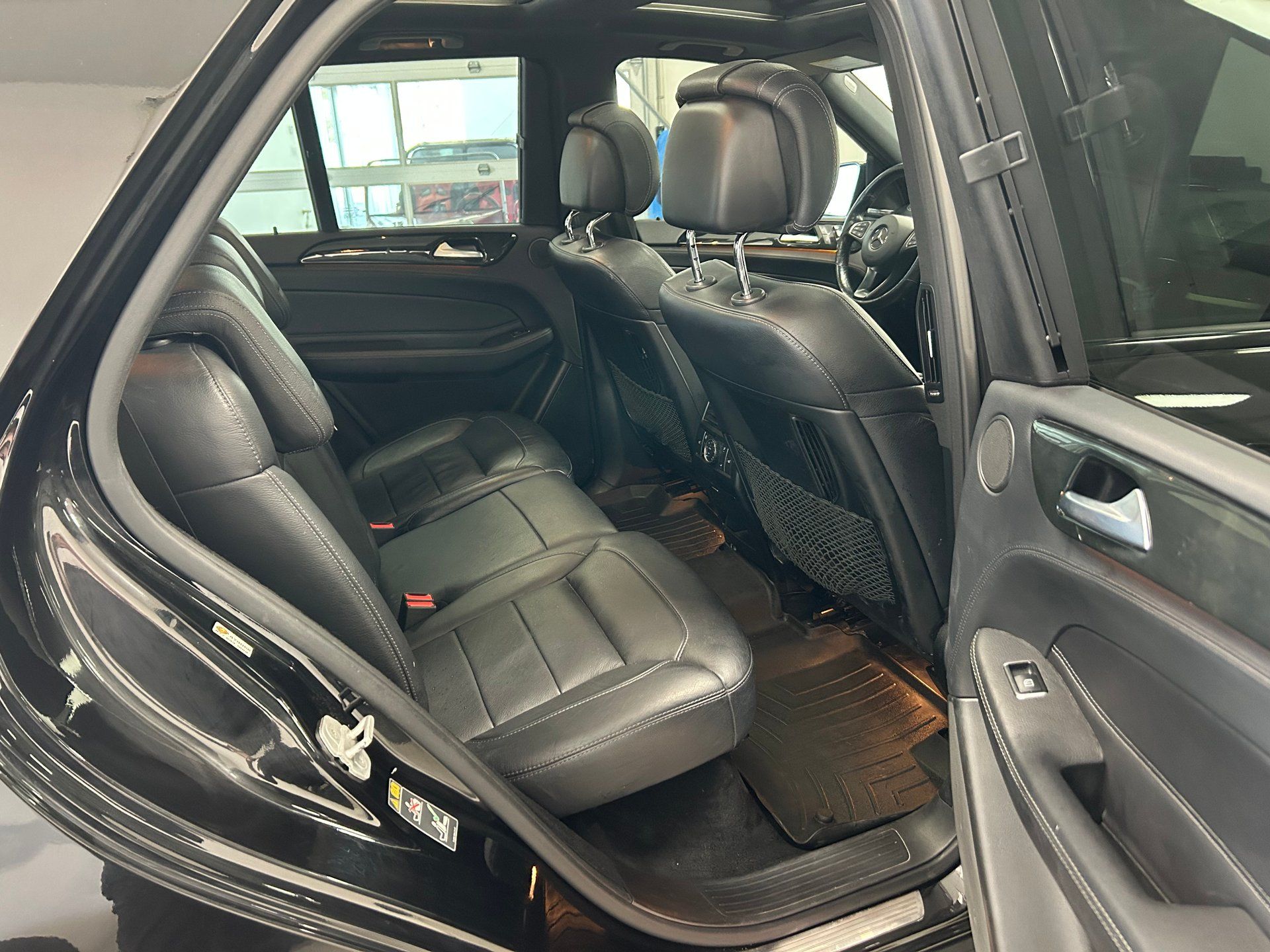 Mercedes-Benz GLE 550 2016 - Image 16