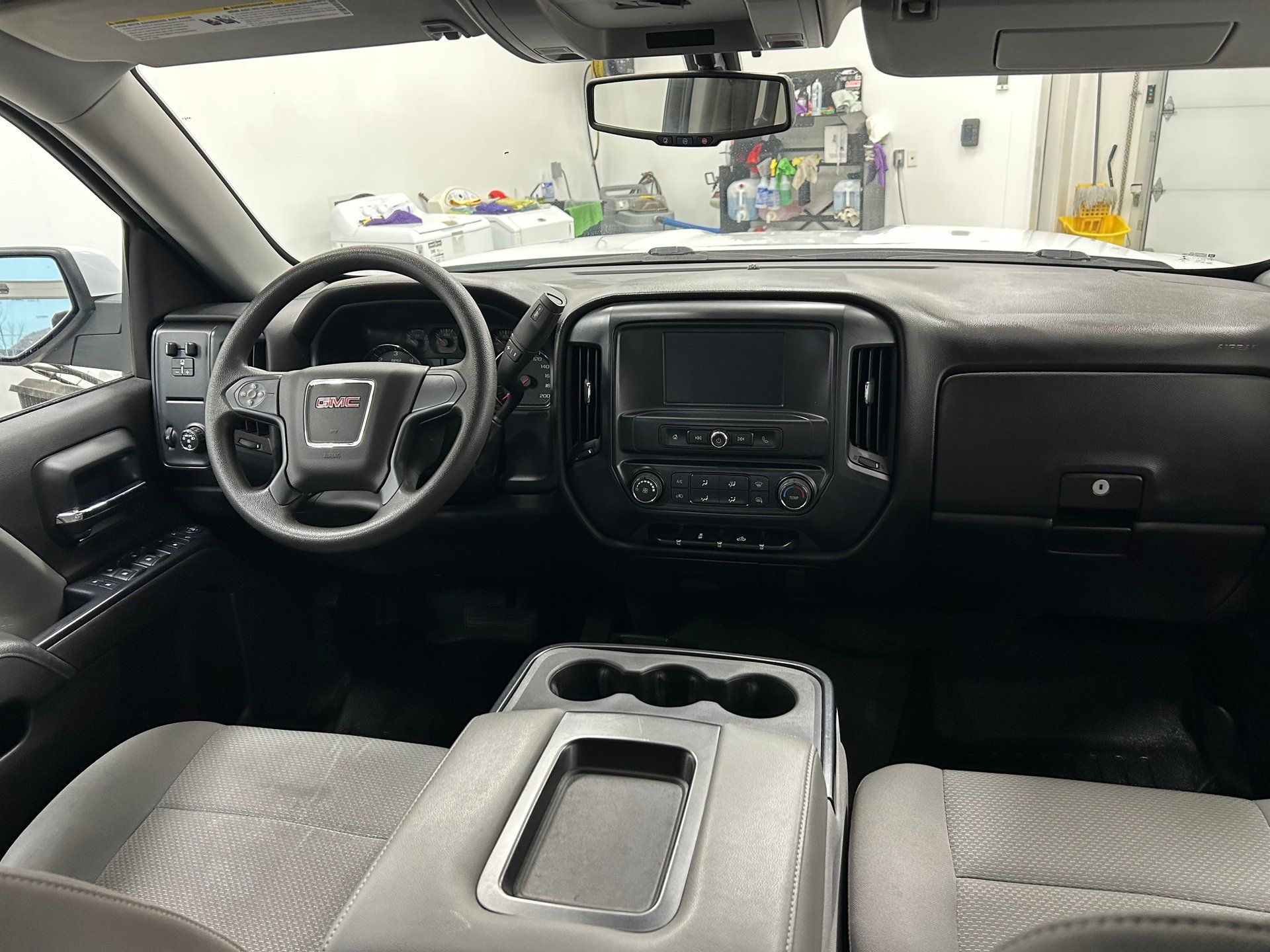 GMC Sierra 1500 2016 - Image 18