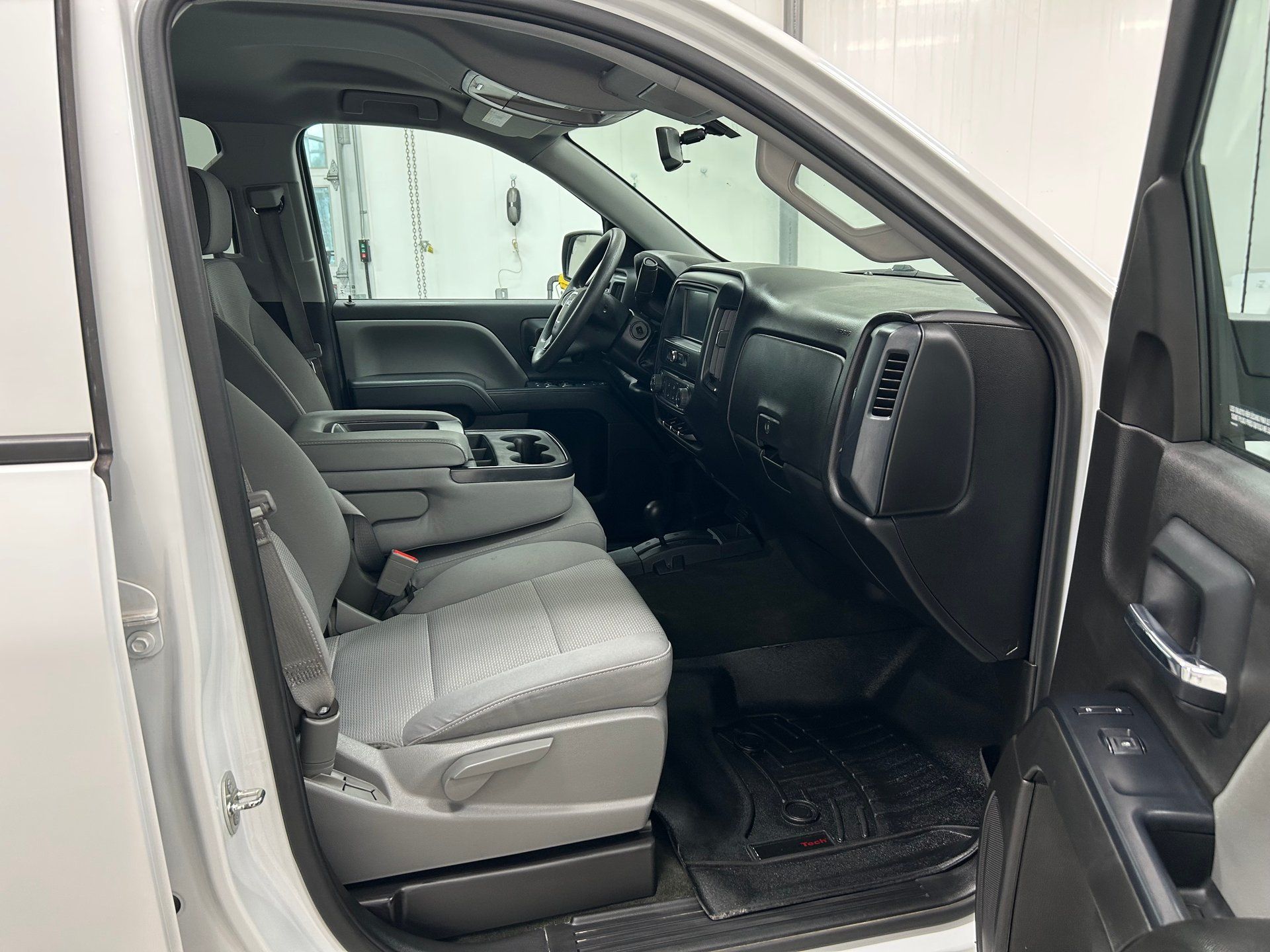 GMC Sierra 1500 2016 - Image 19