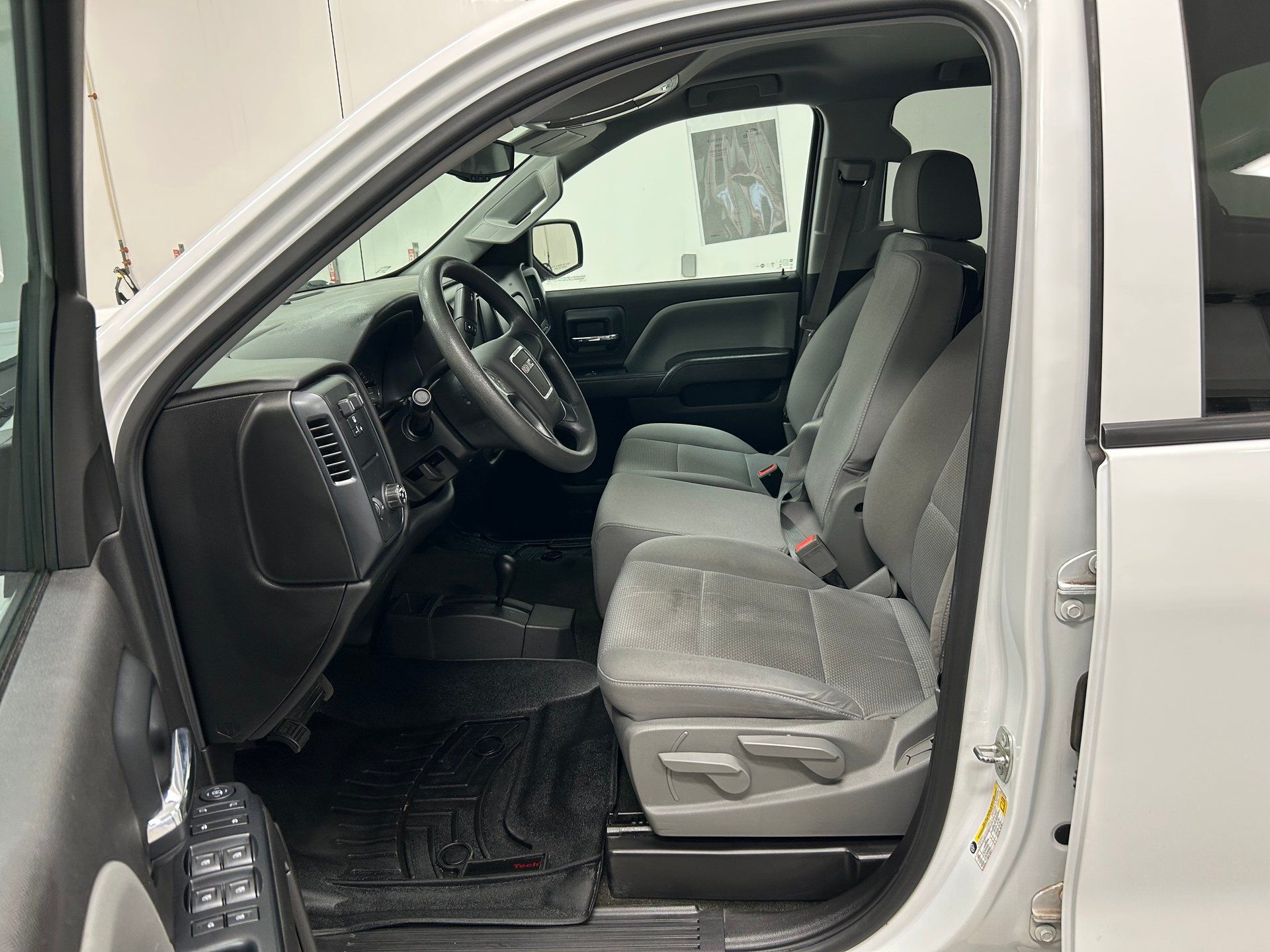 GMC Sierra 1500 2016 - Image 9