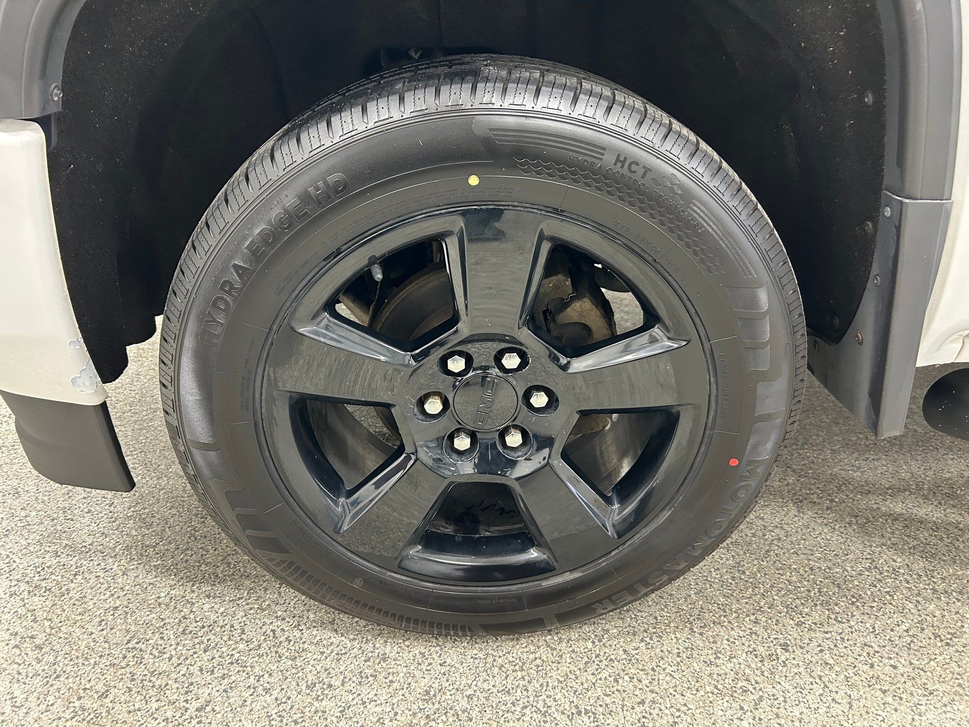 GMC Sierra 1500 2016 - Image 2