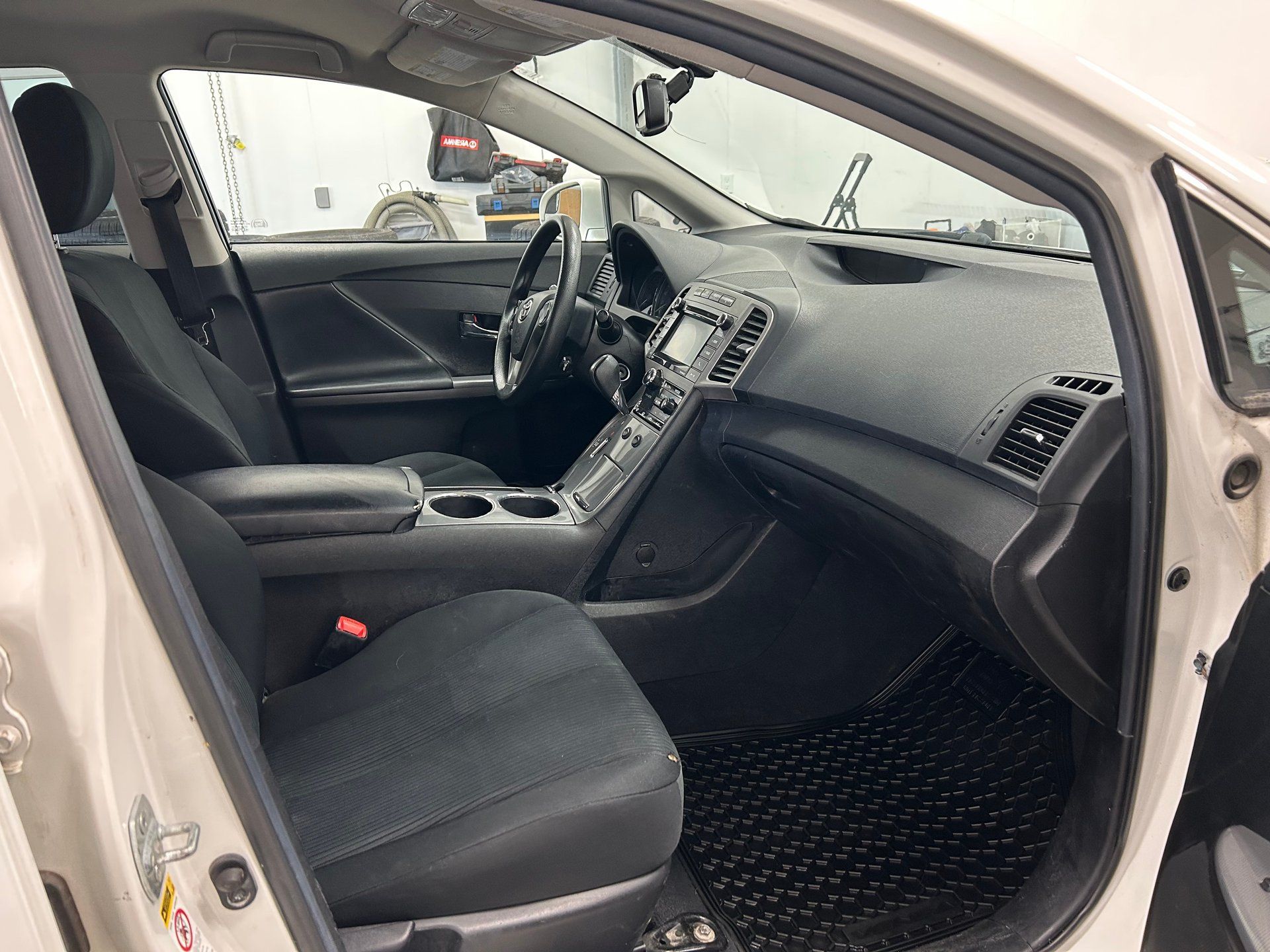 Toyota Venza 2015 - Image 16
