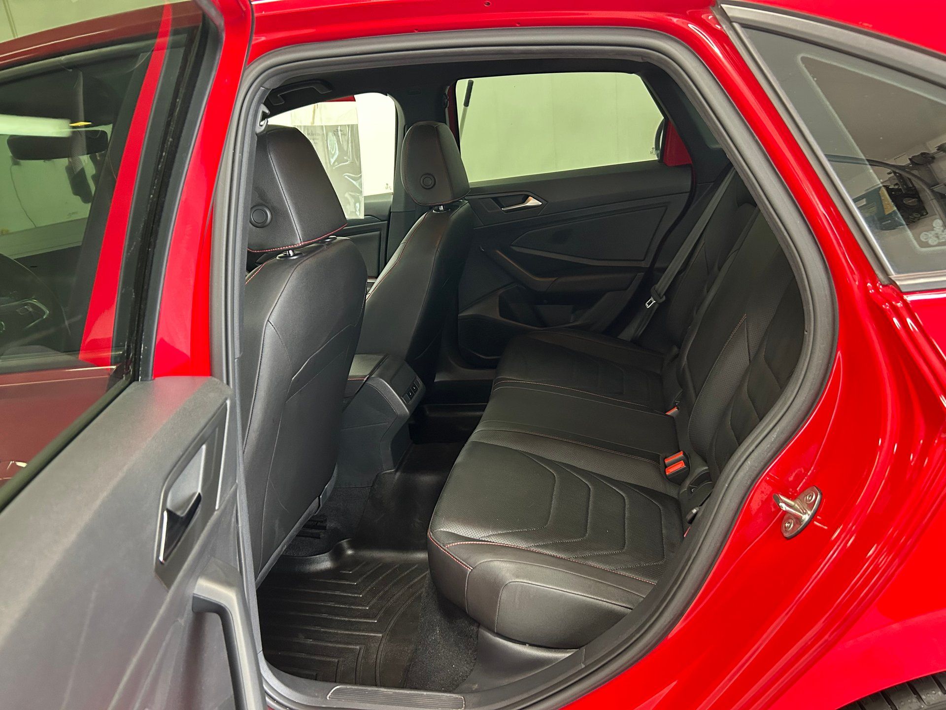 Volkswagen Jetta GLI 2019 - Image 14