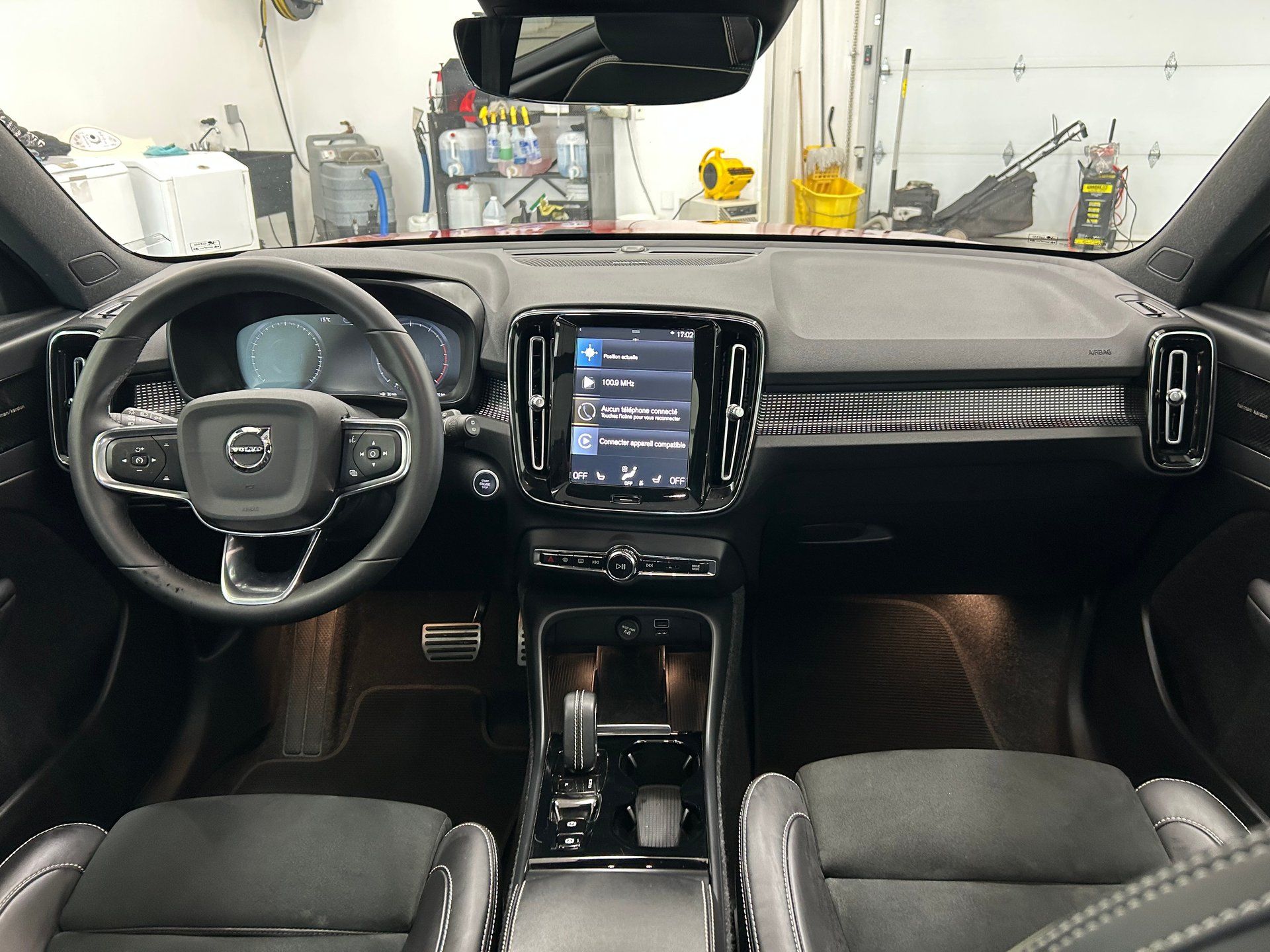 Volvo XC40 2022 - Image 17