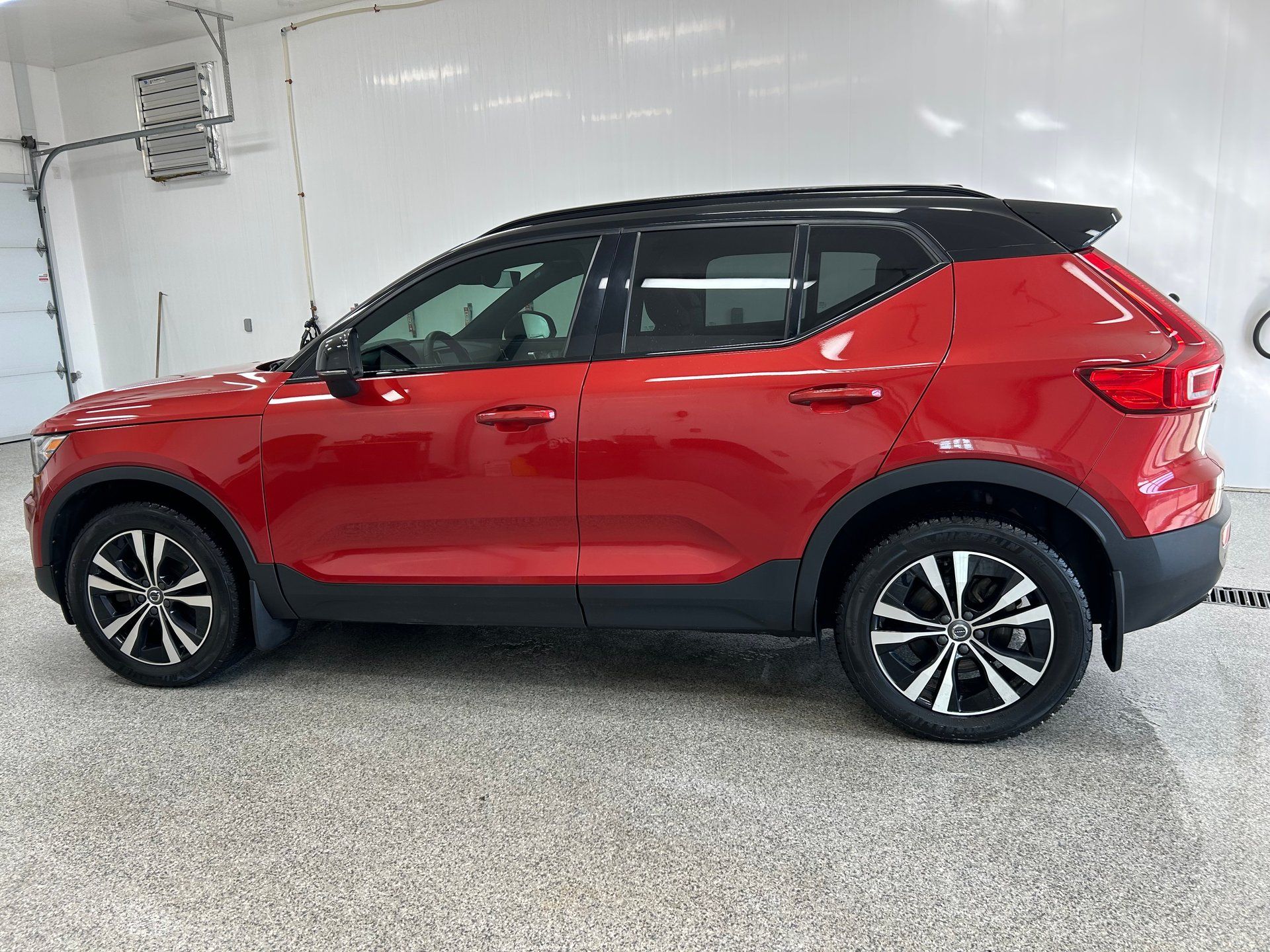 Volvo XC40 2022 - Image 3