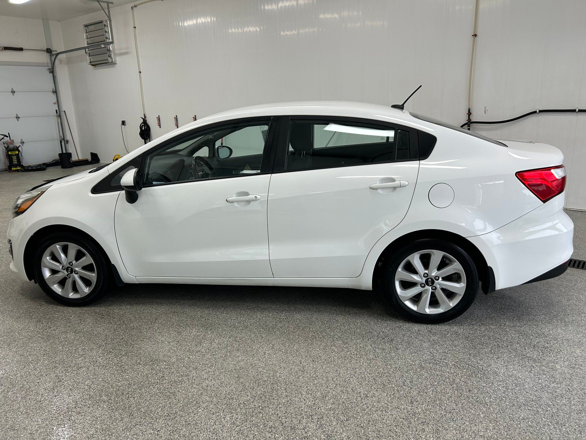 Kia Rio 2017 - Image 3