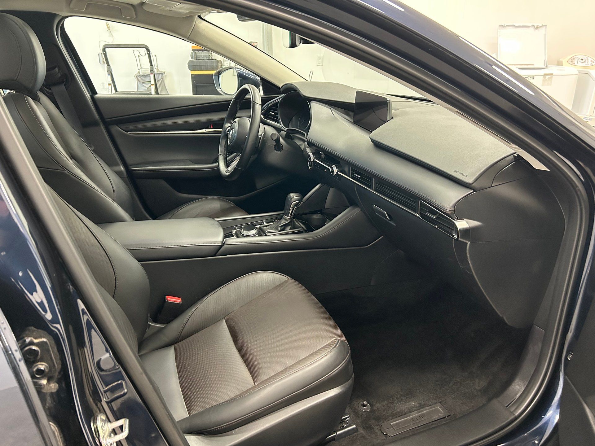 Mazda Mazda3 2025 - Image 19