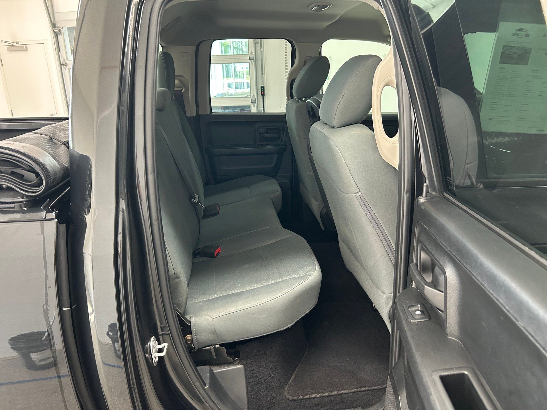 Ram 1500 2018 - Image 16