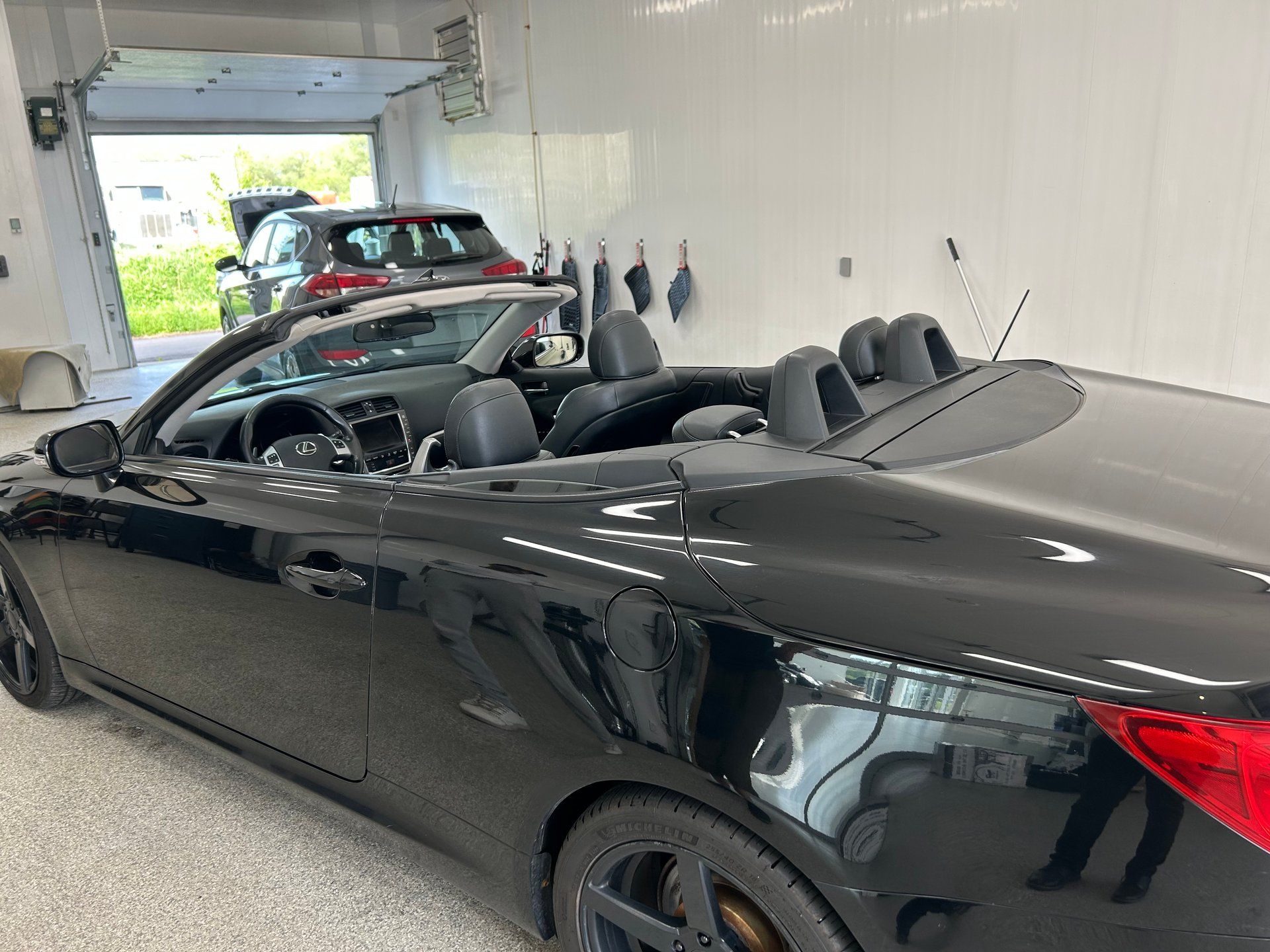 Lexus IS 250C 2011 - Image 20