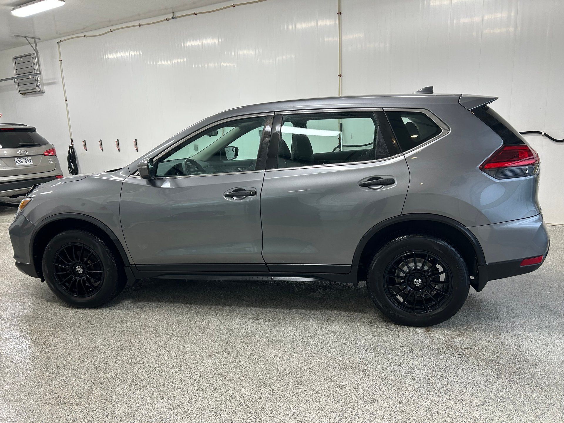 Nissan Rogue 2017 - Image 3
