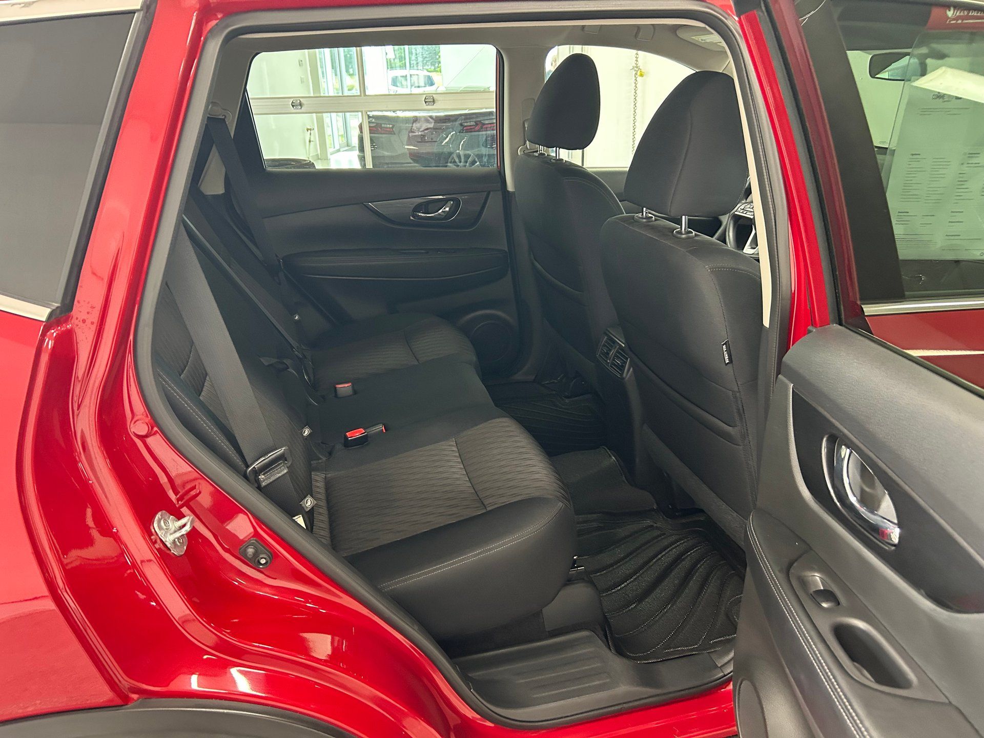 Nissan Rogue 2017 - Image 16