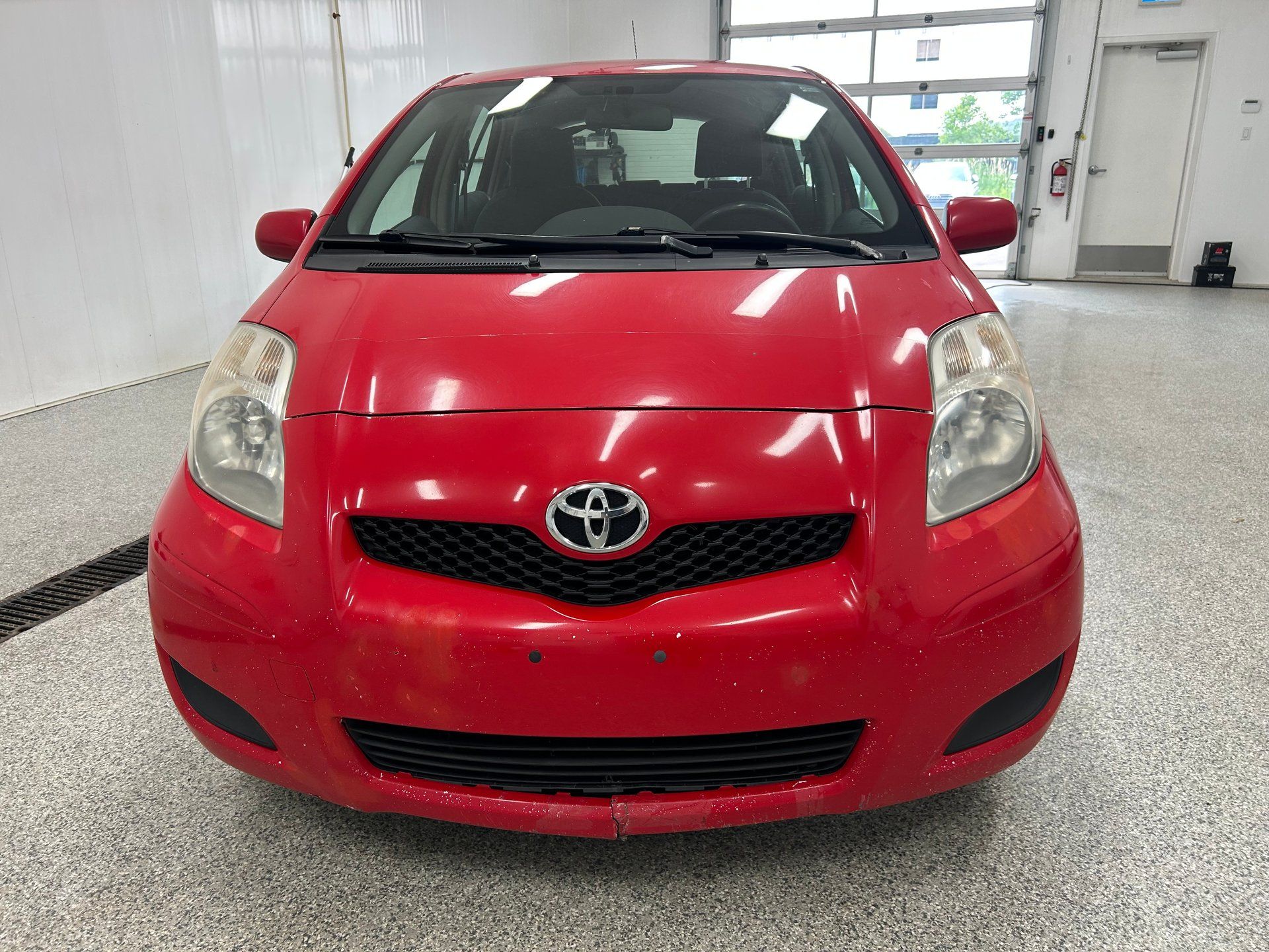 Toyota Yaris 2010 - Image 8