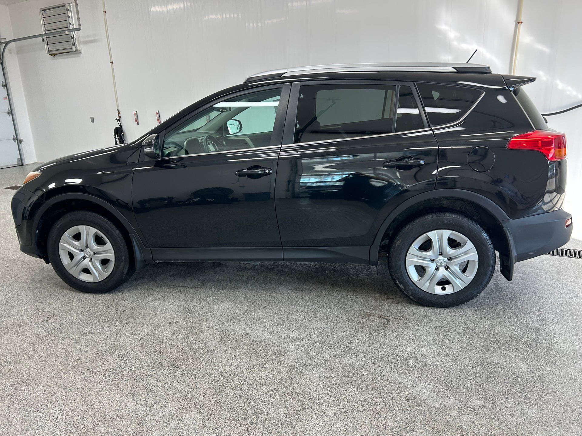 Toyota RAV4 2014 - Image 3