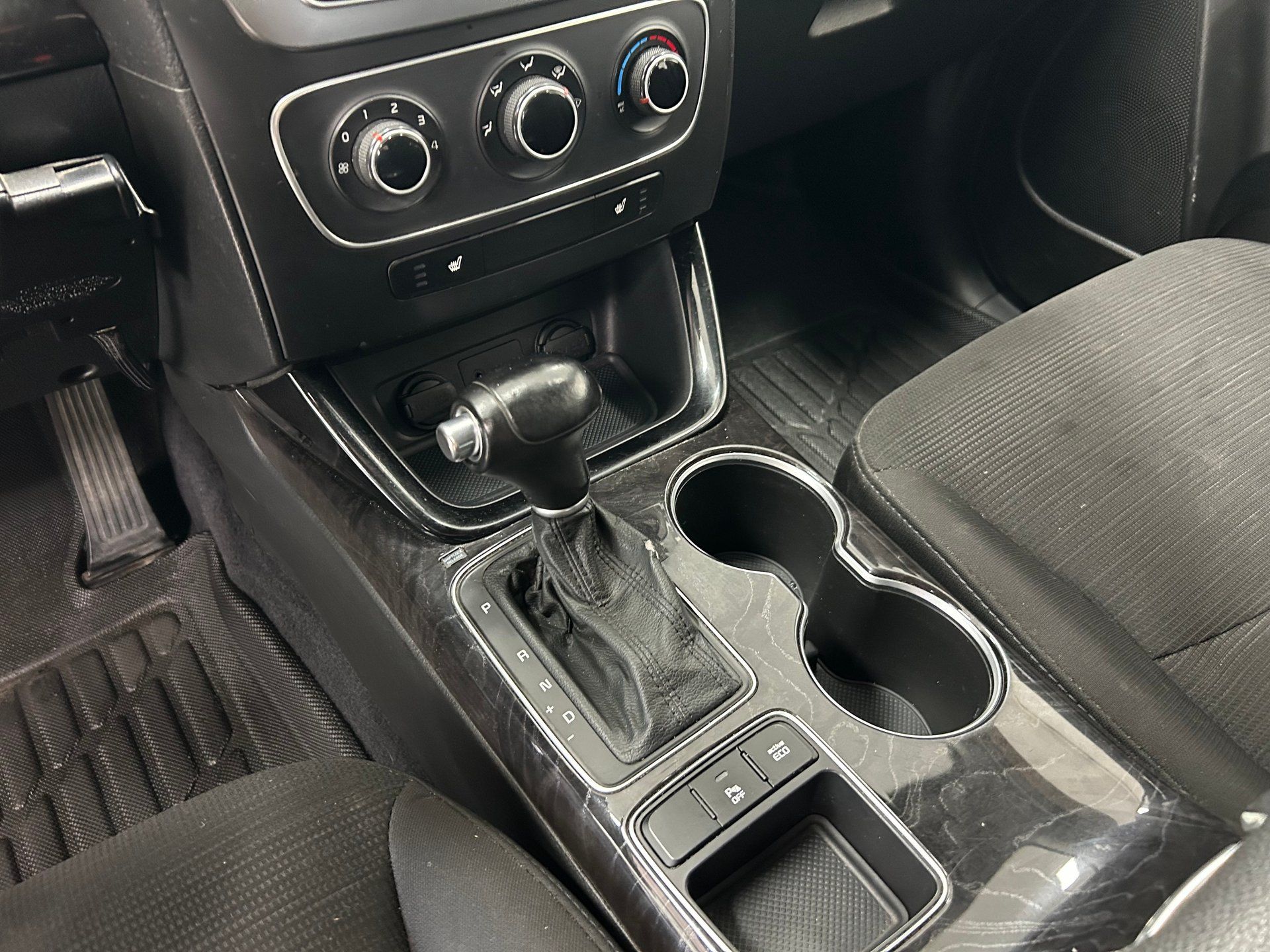 Kia Sorento 2014 - Image 12