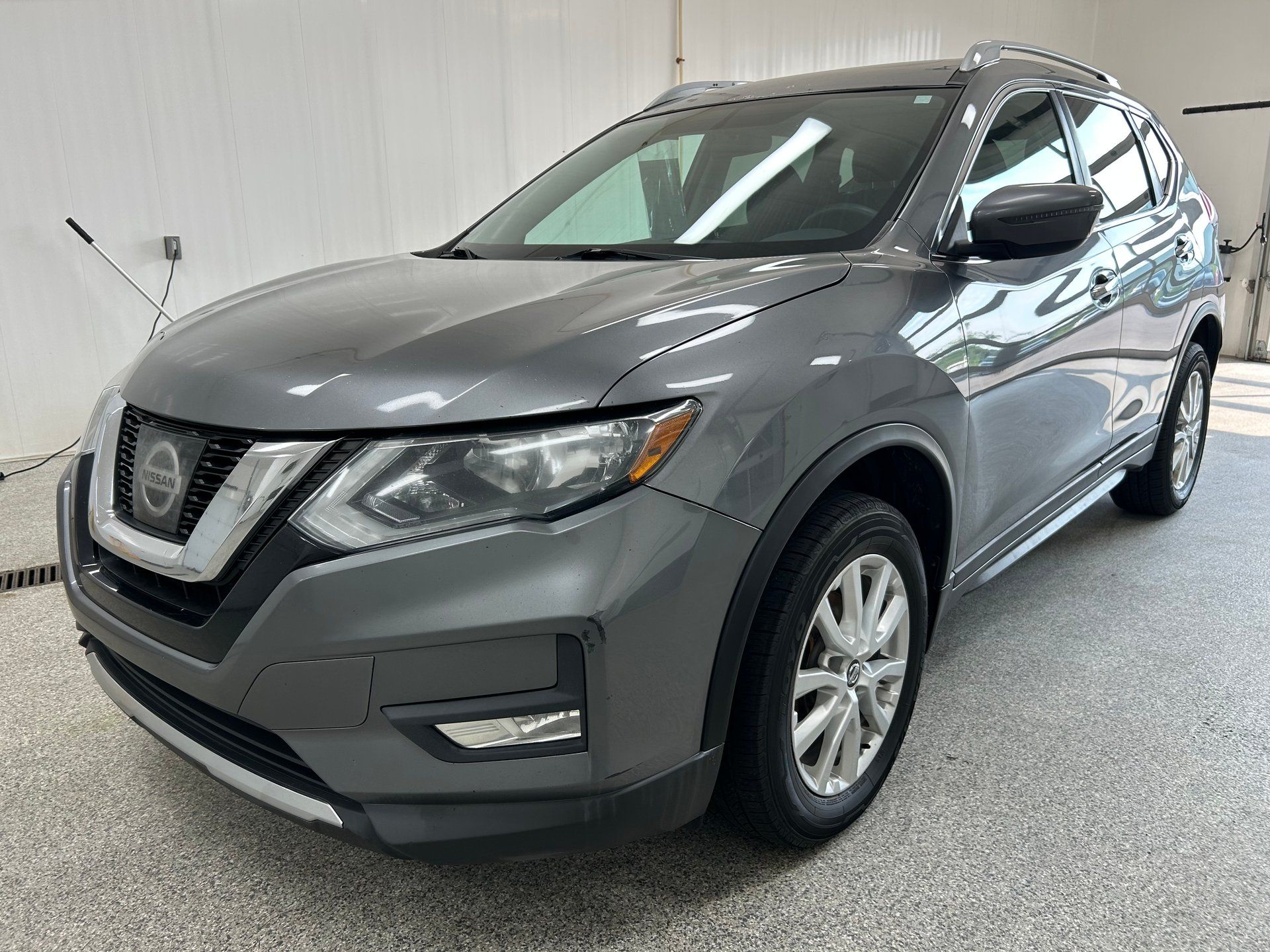 Nissan Rogue 2017 - Image 1
