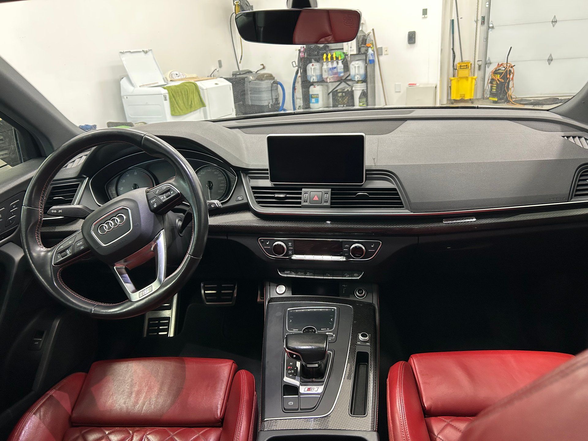 Audi SQ5 2018 - Image 17