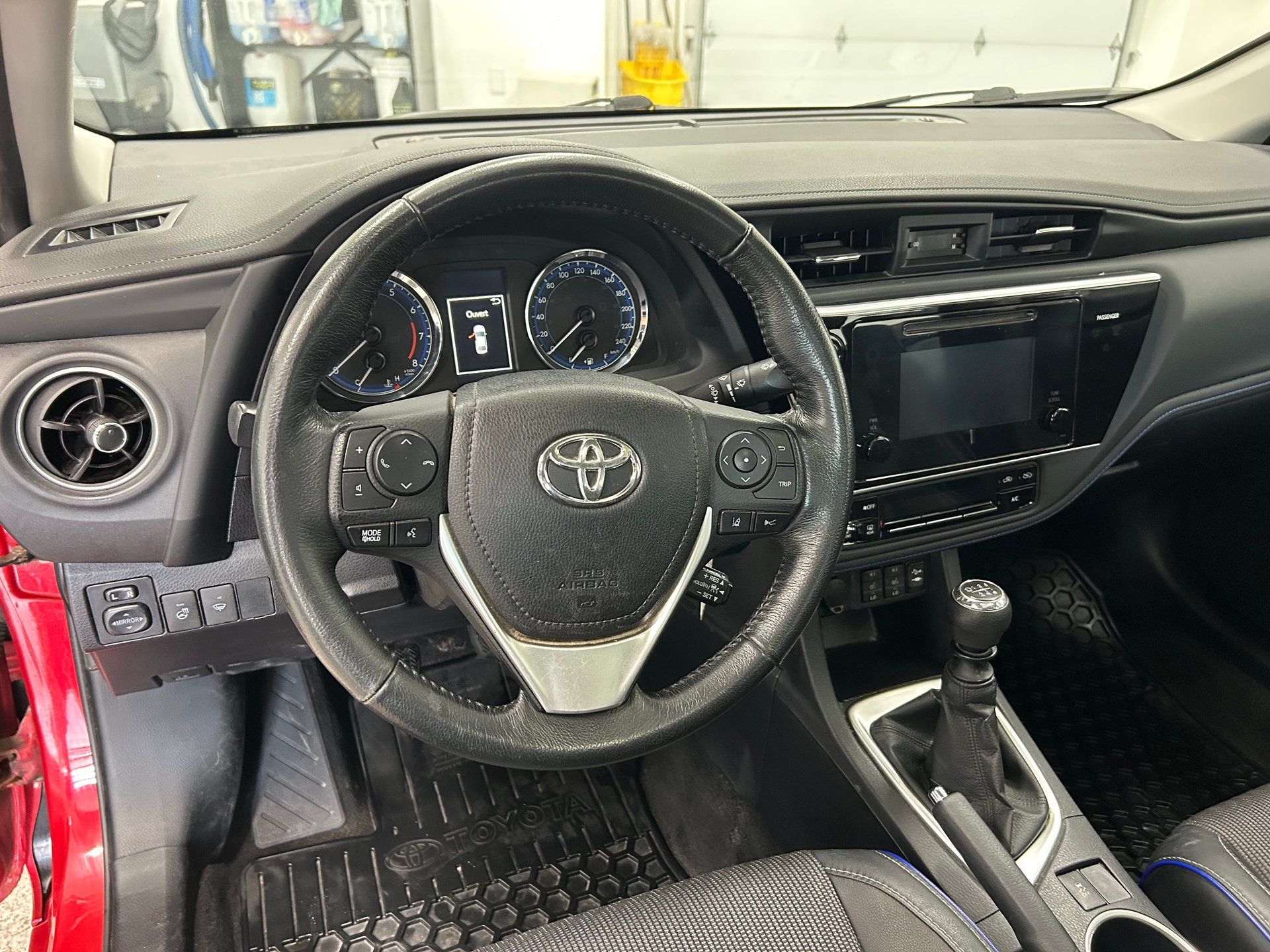 Toyota Corolla 2017 - Image 10