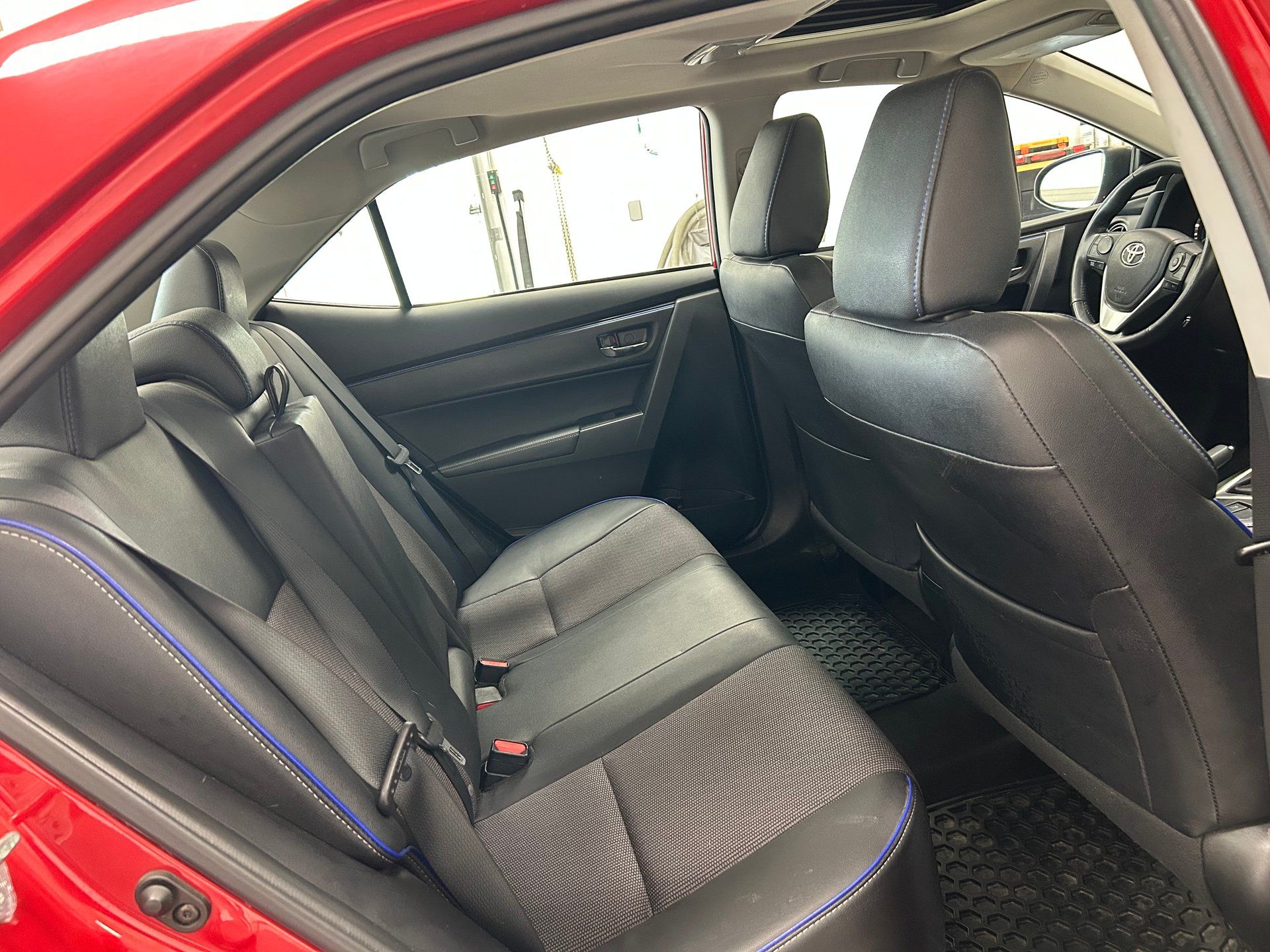 Toyota Corolla 2017 - Image 16