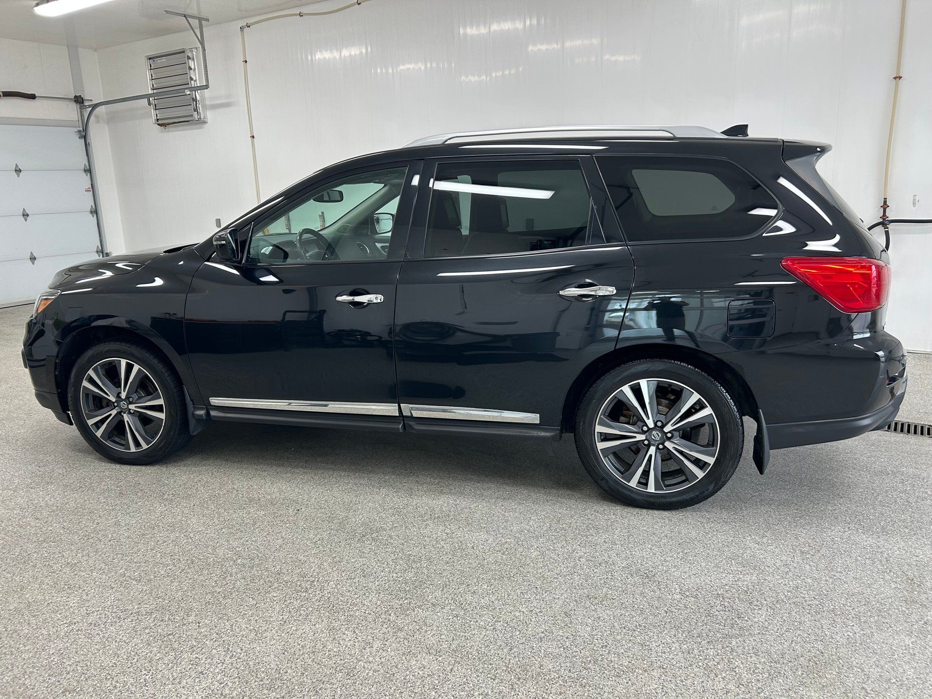 Nissan Pathfinder 2020 - Image 3