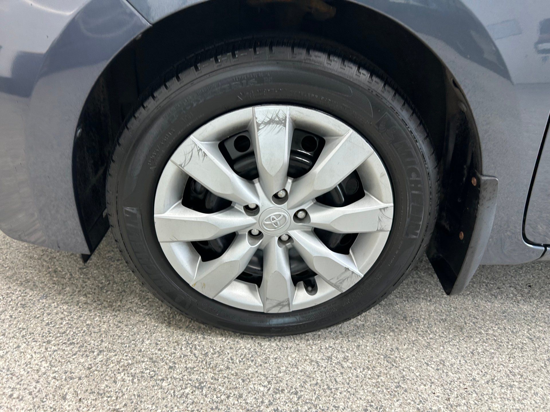 Toyota Corolla 2016 - Image 2