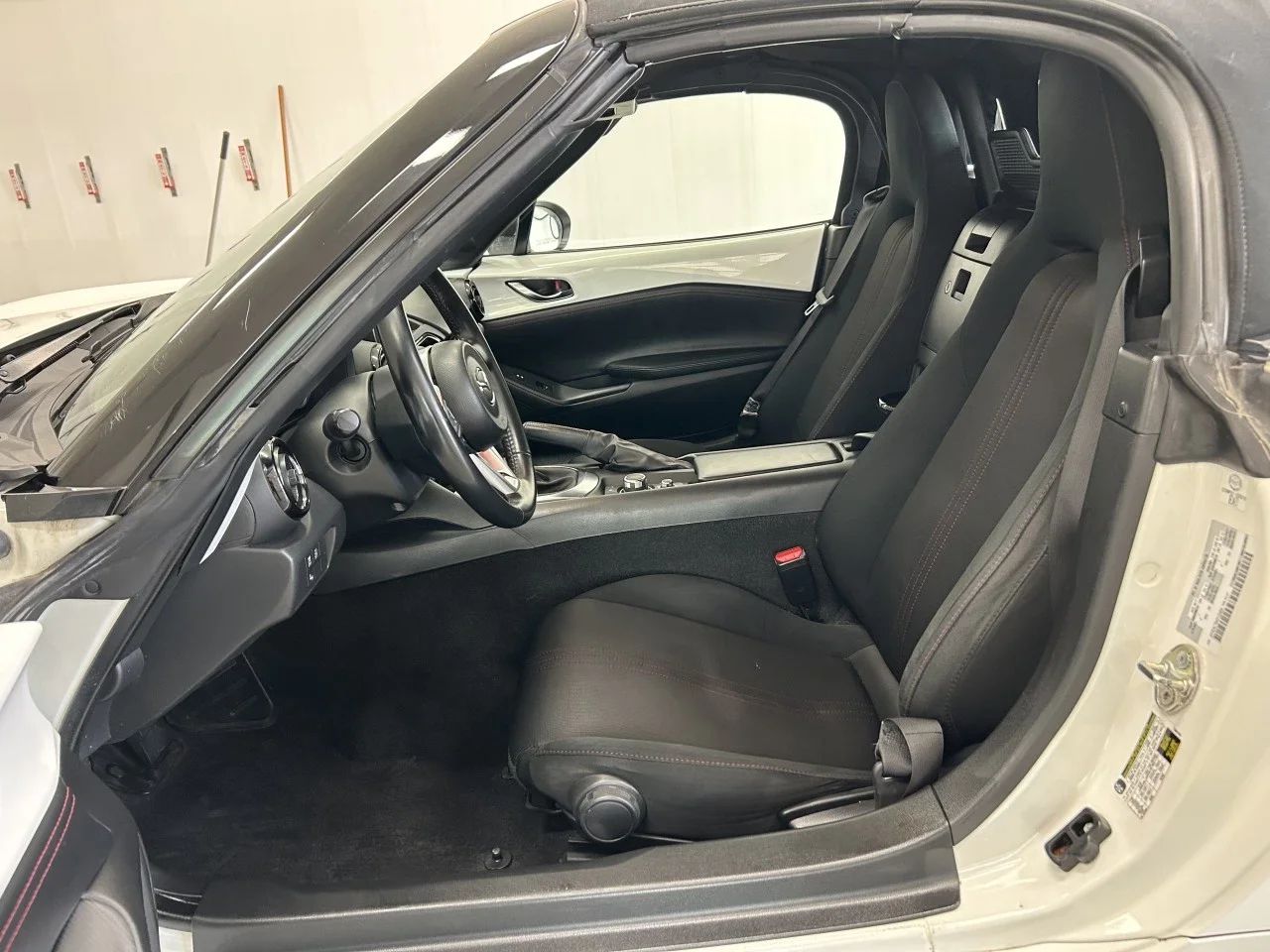 Mazda MX-5 2017 - Image 12