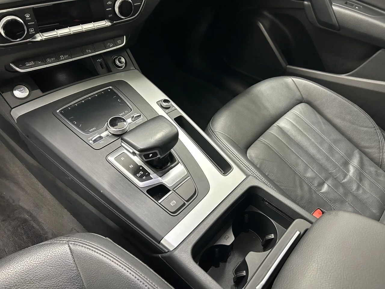 Audi Q5 2018 - Image 10