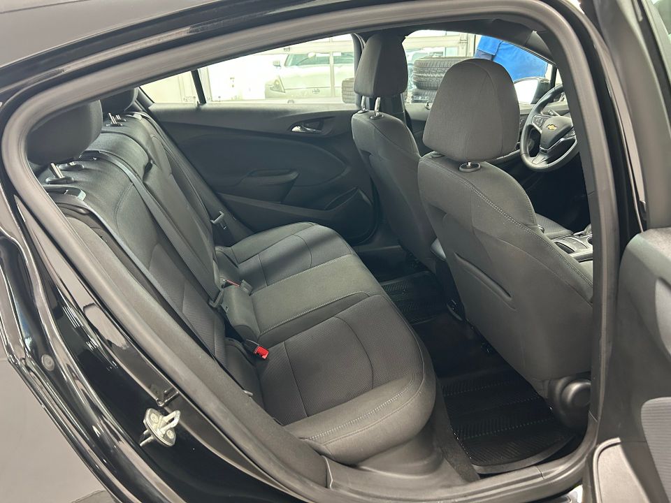 Chevrolet Cruze 2018 - Image 15