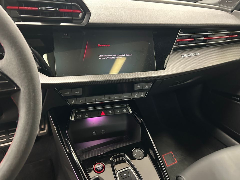 Audi RS 3 Sedan 2025 - Image 13