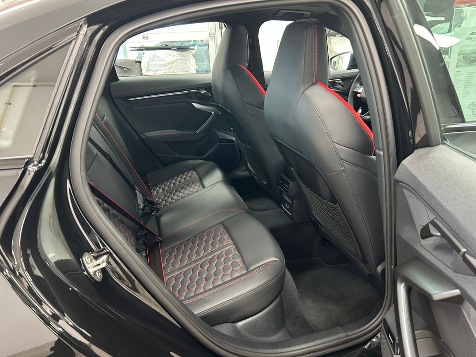 Audi RS 3 Sedan 2025 - Image 18