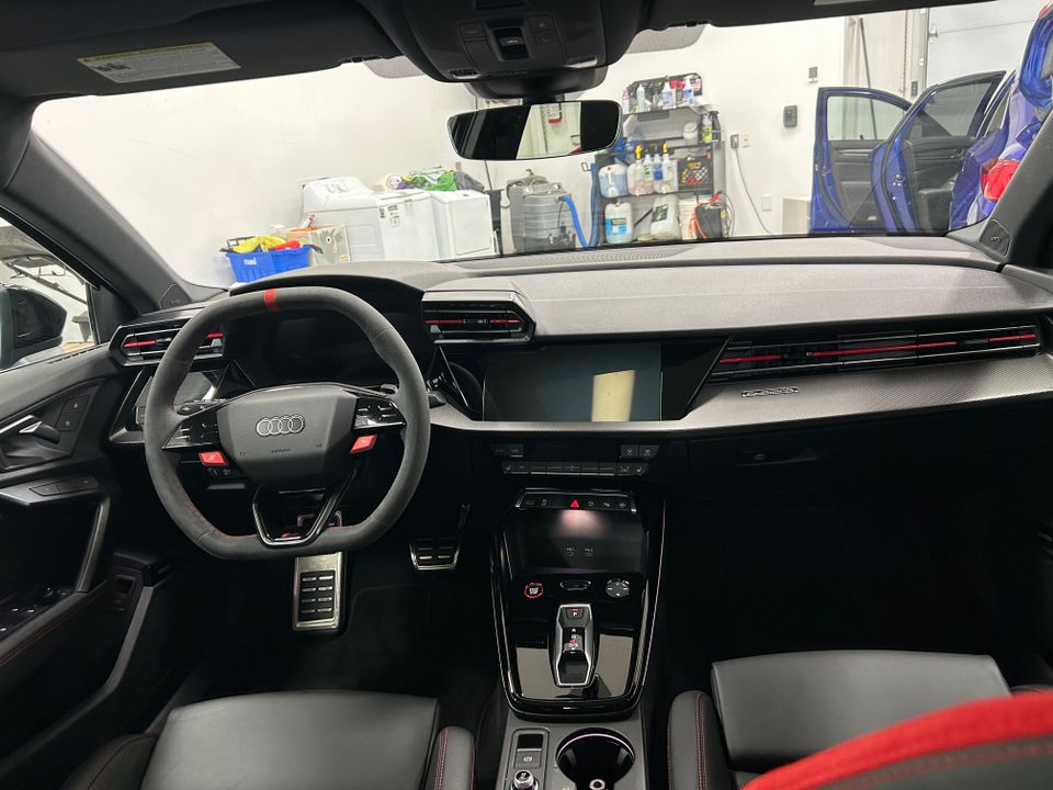Audi RS 3 Sedan 2025 - Image 19