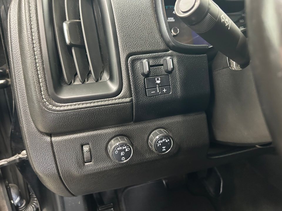 GMC Canyon 2017 - Image 12