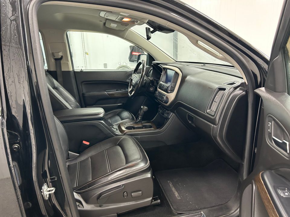 GMC Canyon 2017 - Image 18