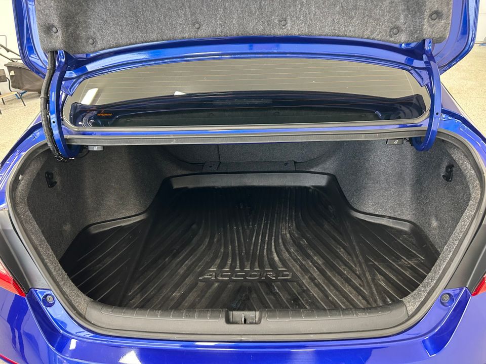 Honda Accord 2019 - Image 18