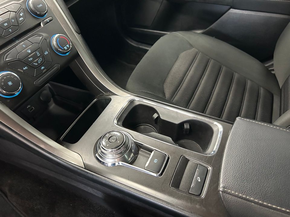 Ford Fusion 2018 - Image 12