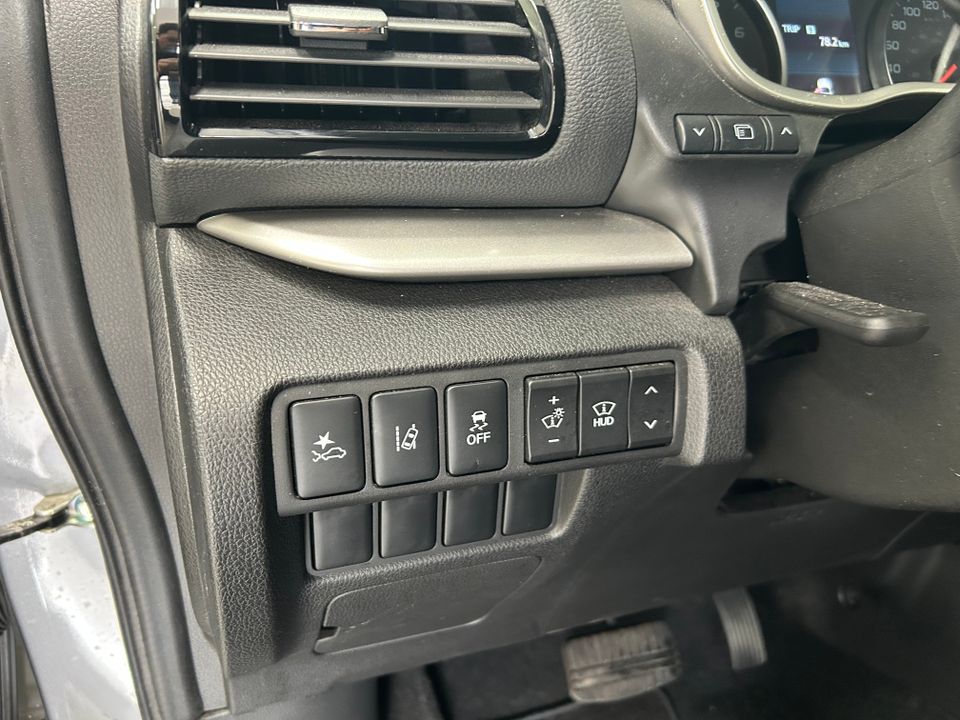 Mitsubishi Eclipse Cross 2023 - Image 12