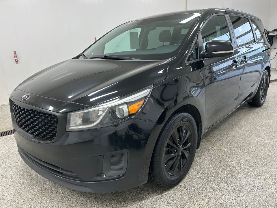 Kia Sedona 2018 - Image 1