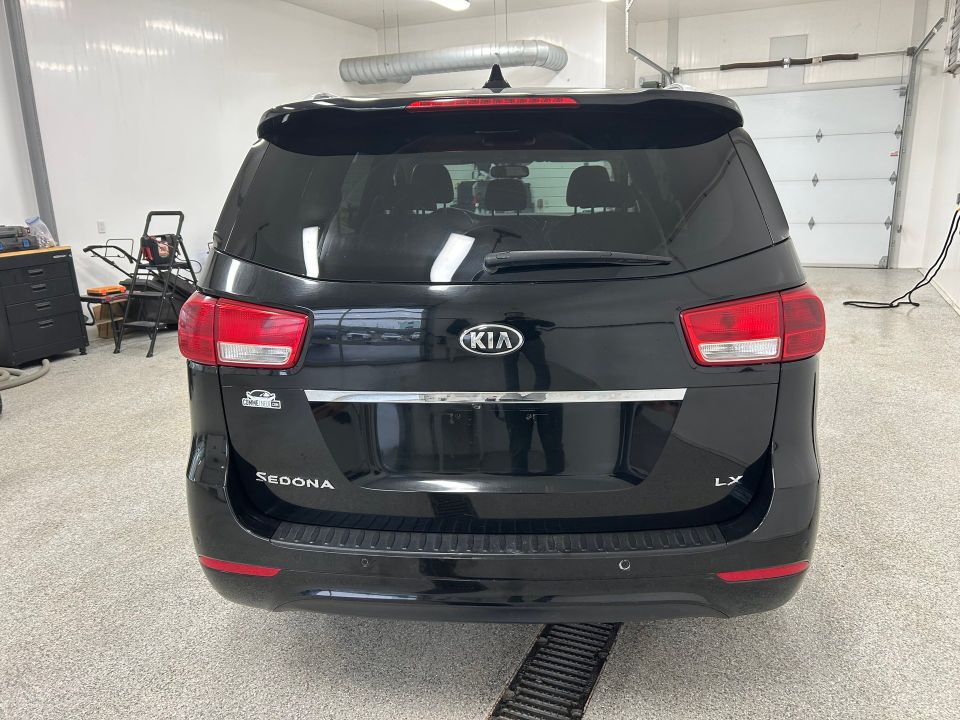 Kia Sedona 2018 - Image 5