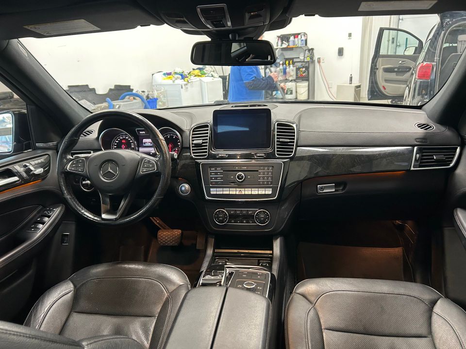 Mercedes-Benz GLE 550 2016 - Image 17