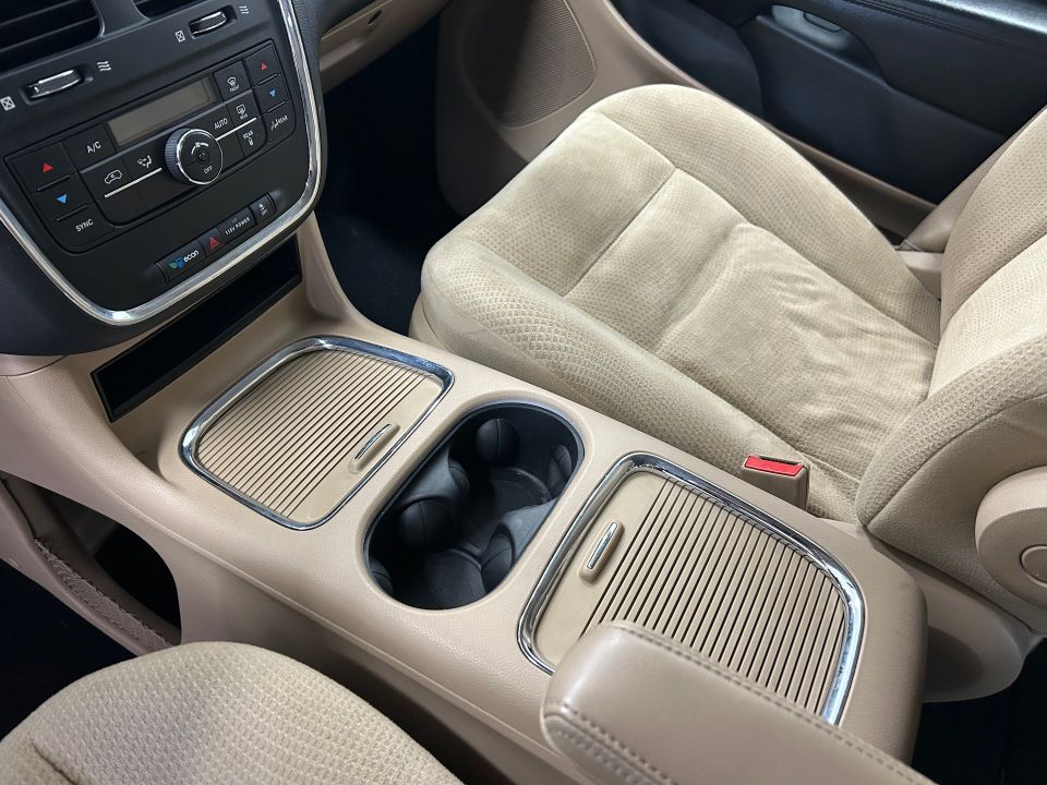 Dodge Grand Caravan 2016 - Image 12