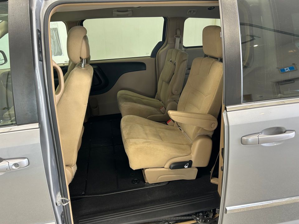 Dodge Grand Caravan 2016 - Image 13