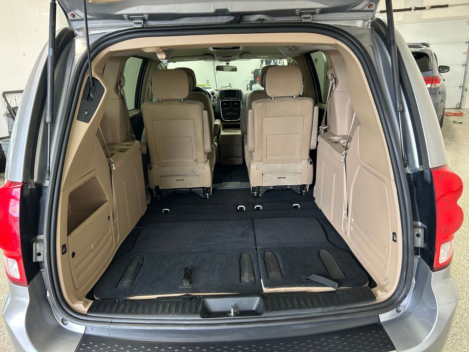 Dodge Grand Caravan 2016 - Image 14