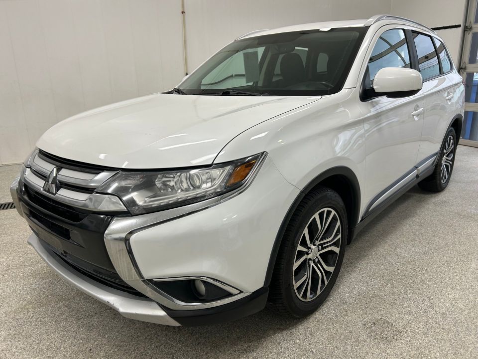 Mitsubishi Outlander 2017 - Image 1