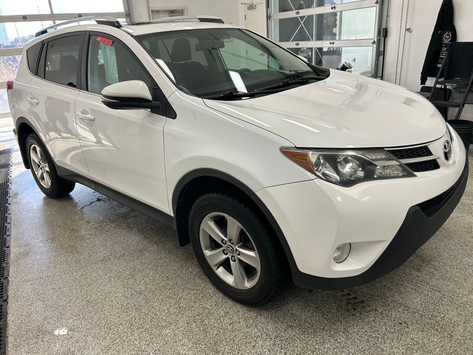 Toyota RAV4 2015 - Image 6