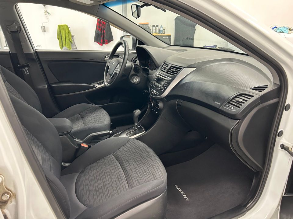 Hyundai Accent 2016 - Image 17