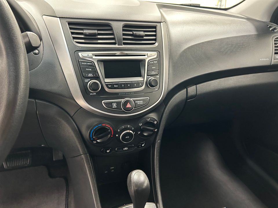Hyundai Accent 2016 - Image 11