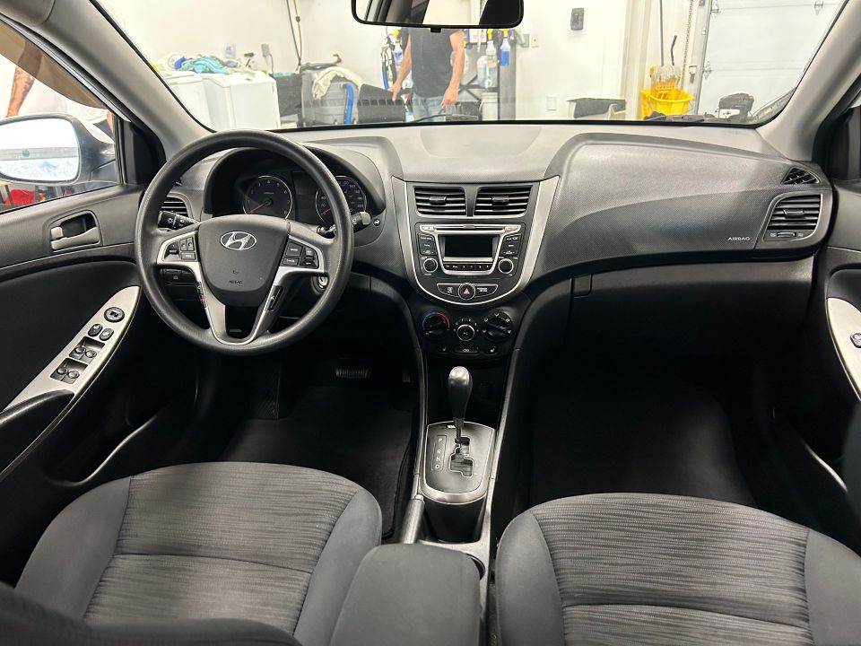 Hyundai Accent 2016 - Image 16