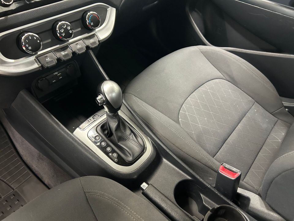Kia Rio 2017 - Image 12