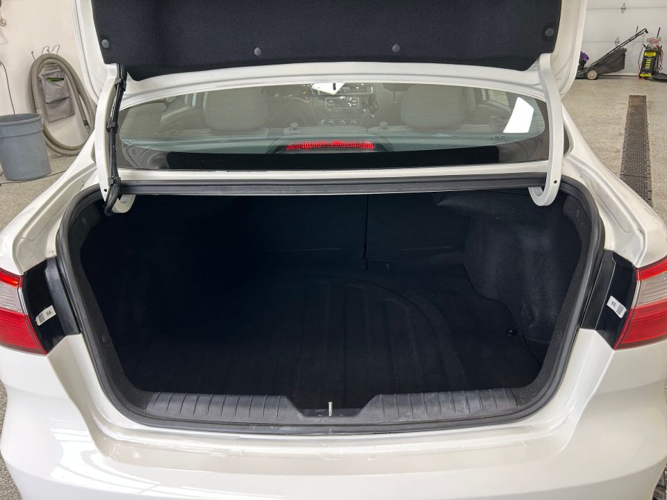 Kia Rio 2017 - Image 14